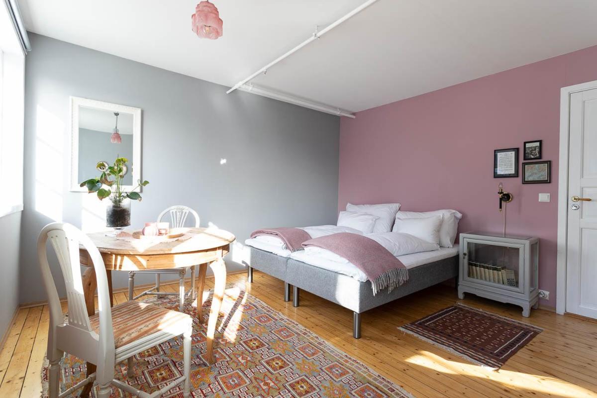 Catogarden - Boutique Home & Activity Centre Reine Luaran gambar